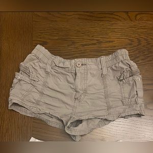 BDG Urban Outfitters Low Waist Y2K Cargo Shorts